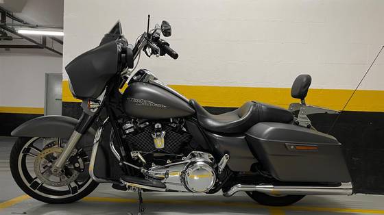 HARLEY-DAVIDSON STREET GLIDE SPECIAL HARLEY-DAVIDSON STREET GLIDE SPECIAL